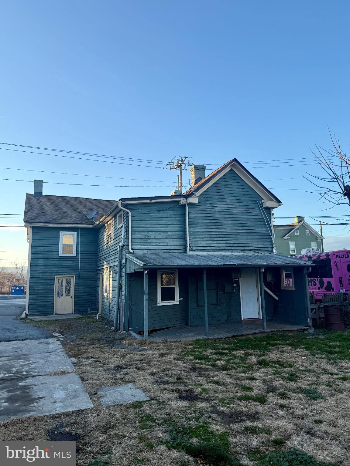 131 S MASSANUTEN STREET