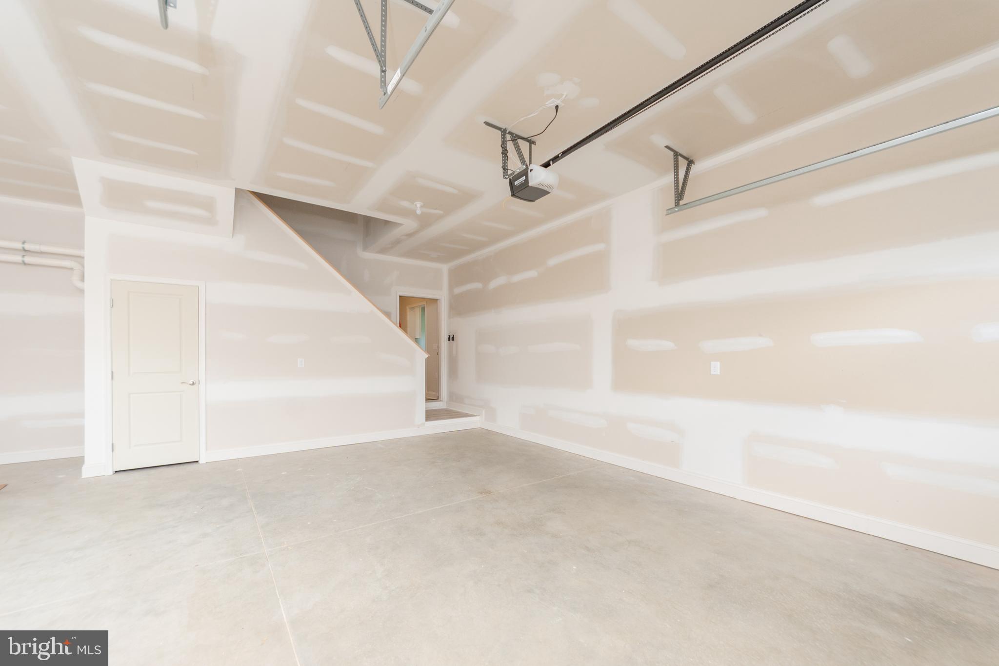 CROSSGATES - Residential