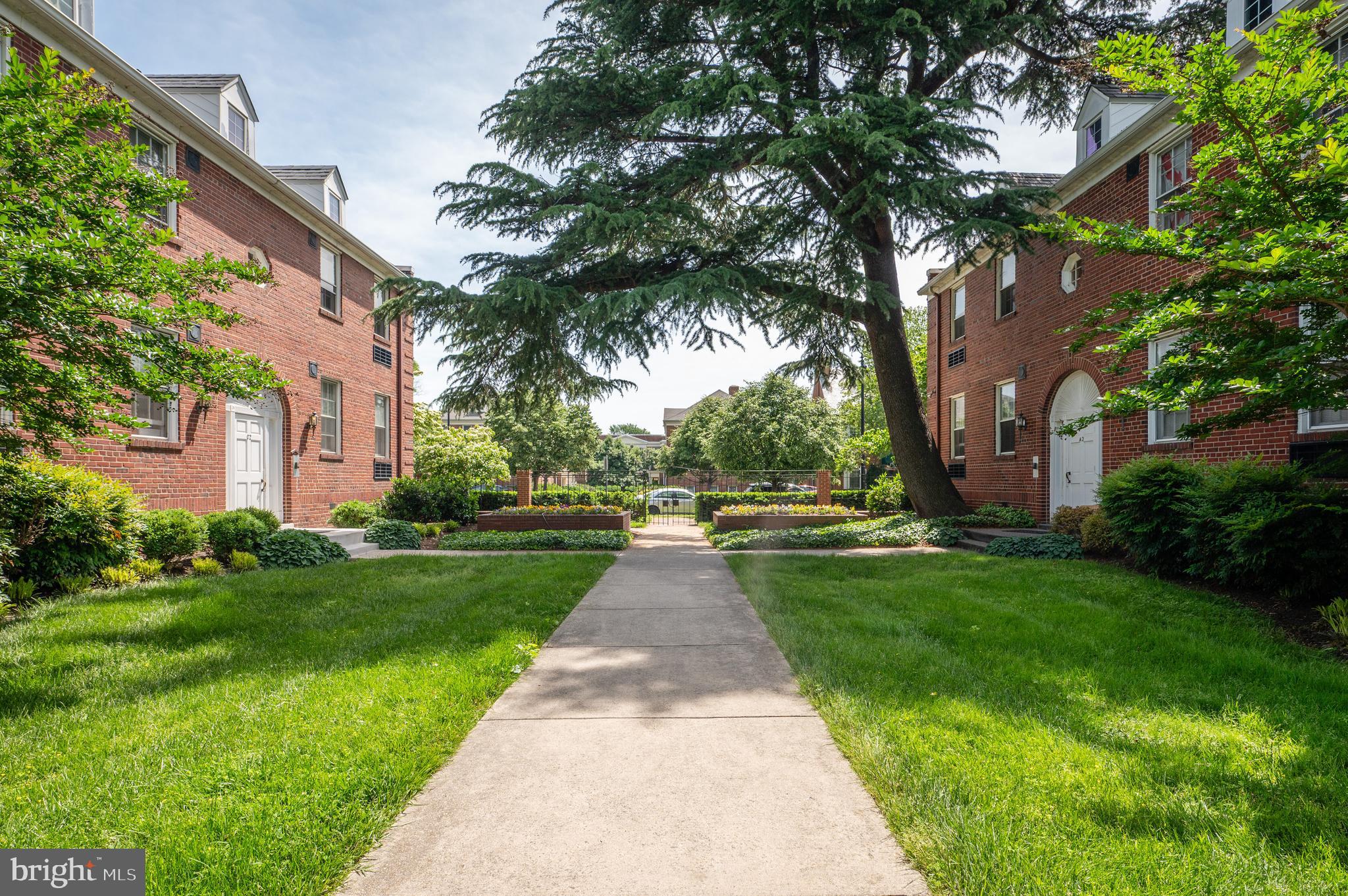 715 S WASHINGTON STREET A-32