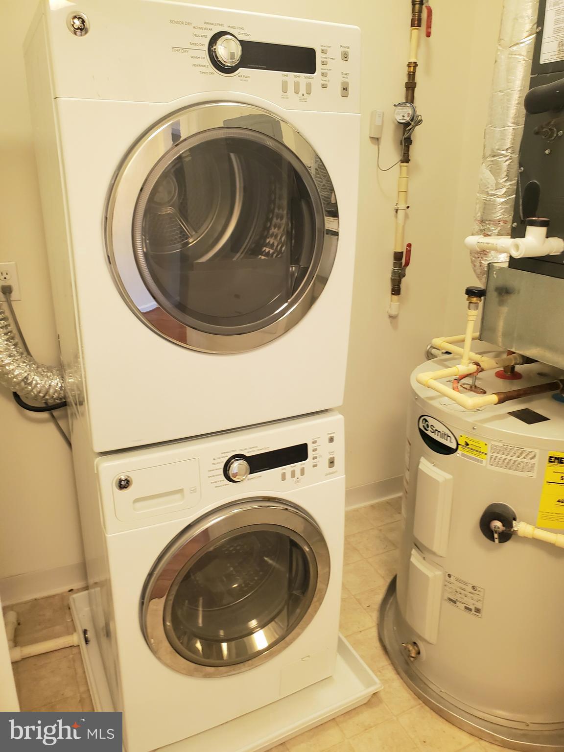 DOMINION HEIGHTS - Residential Lease