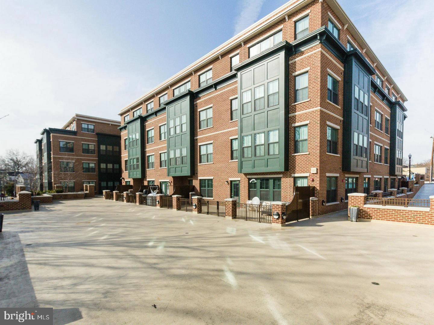 DOMINION HEIGHTS - Residential Lease