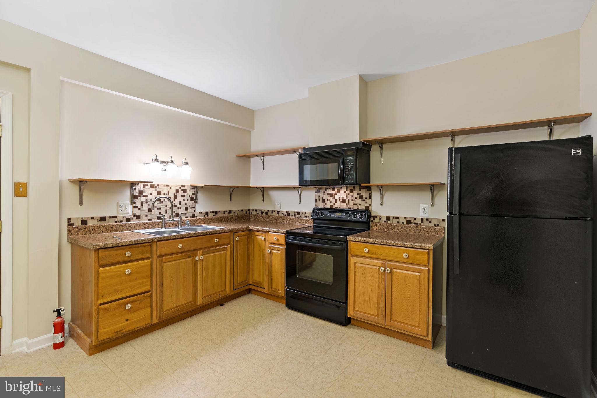 RIVER CREST - Residential