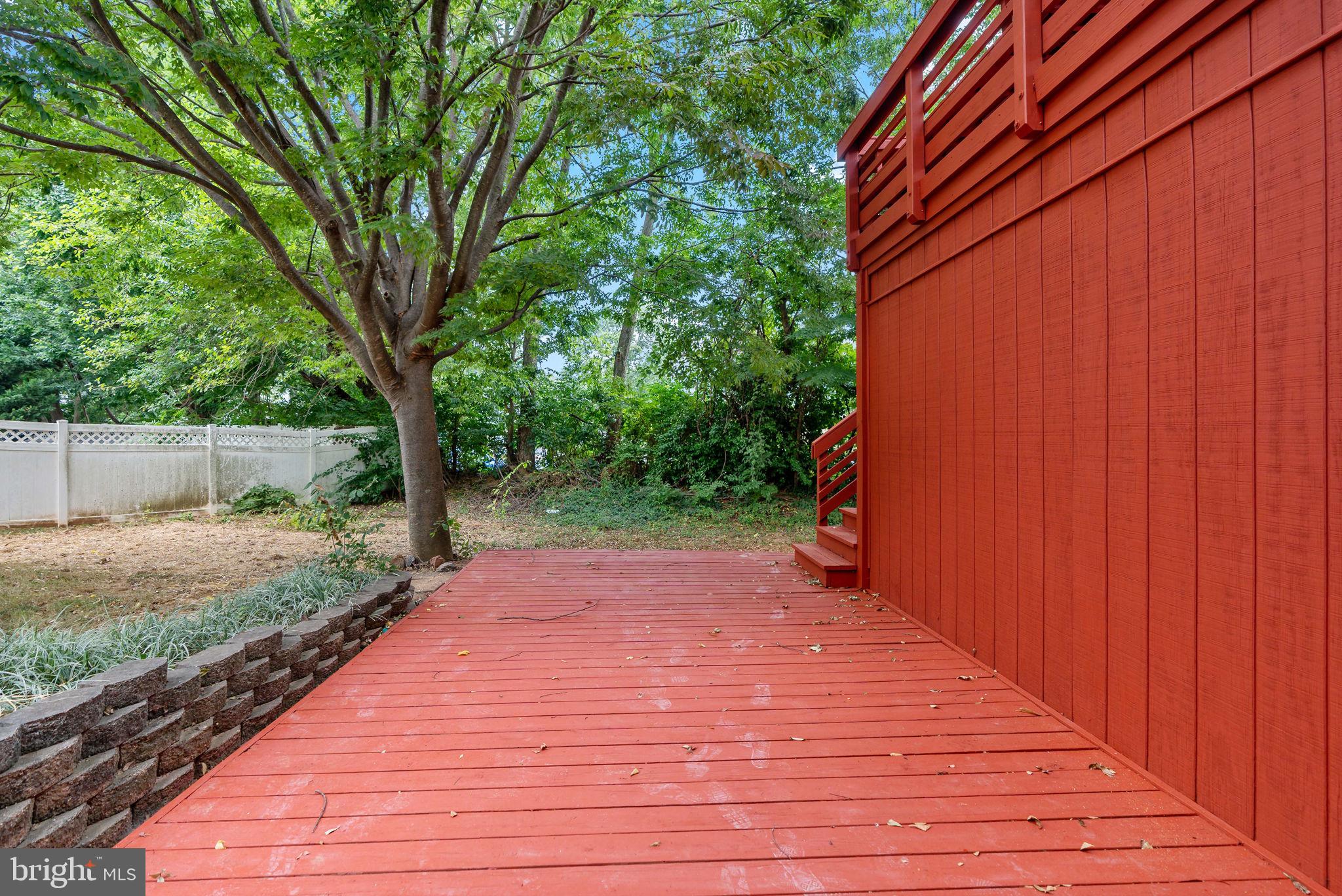 RIVER CREST - Residential