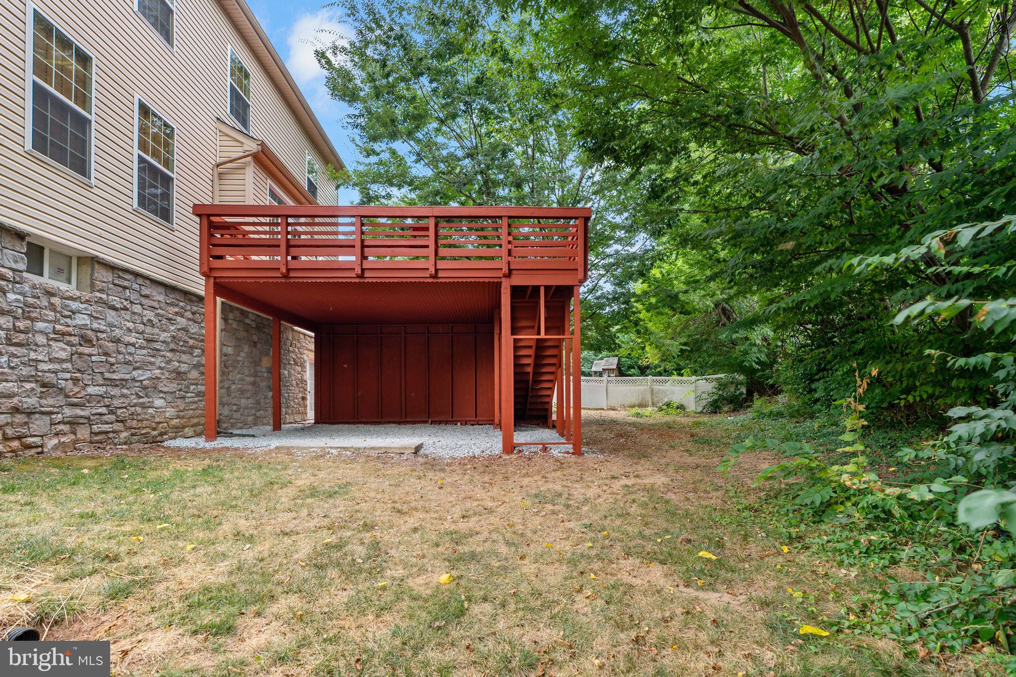 RIVER CREST - Residential