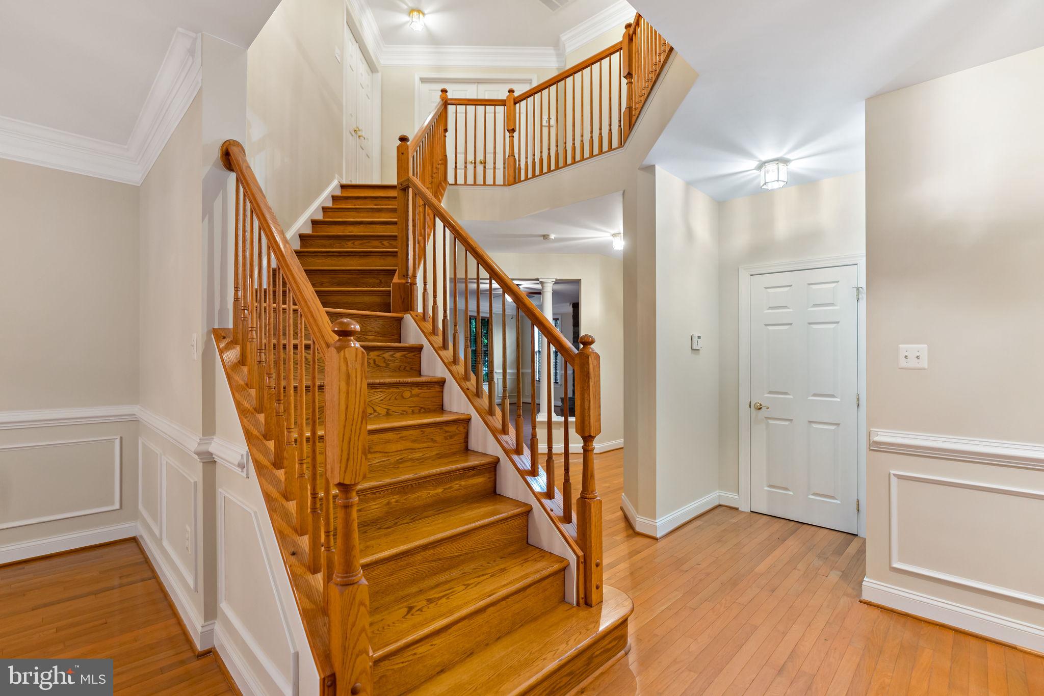 RIVER CREST - Residential