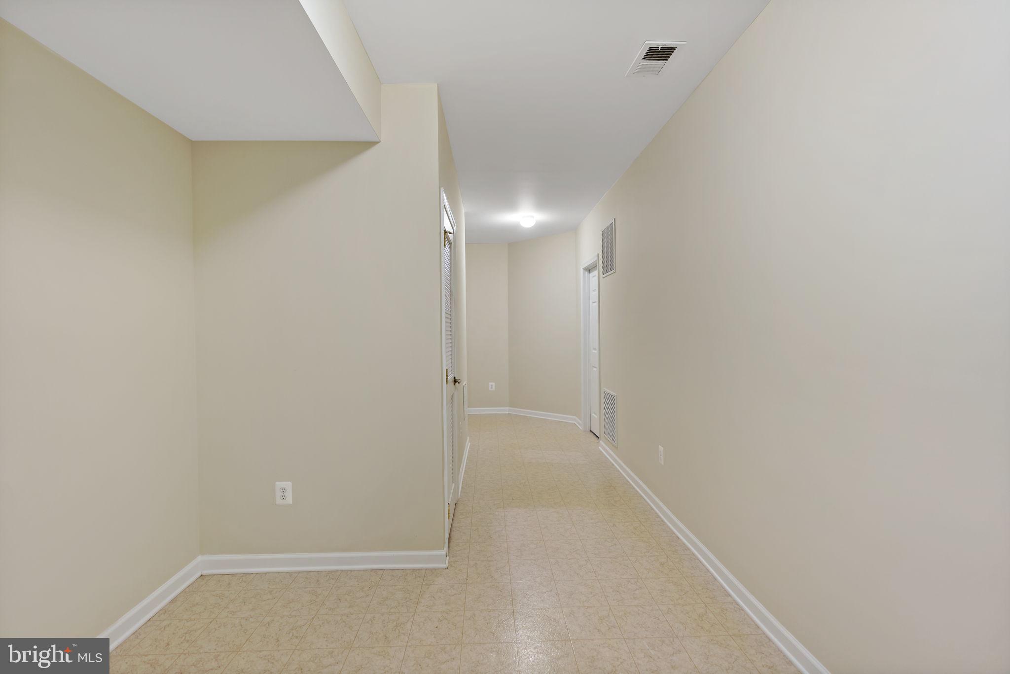 RIVER CREST - Residential