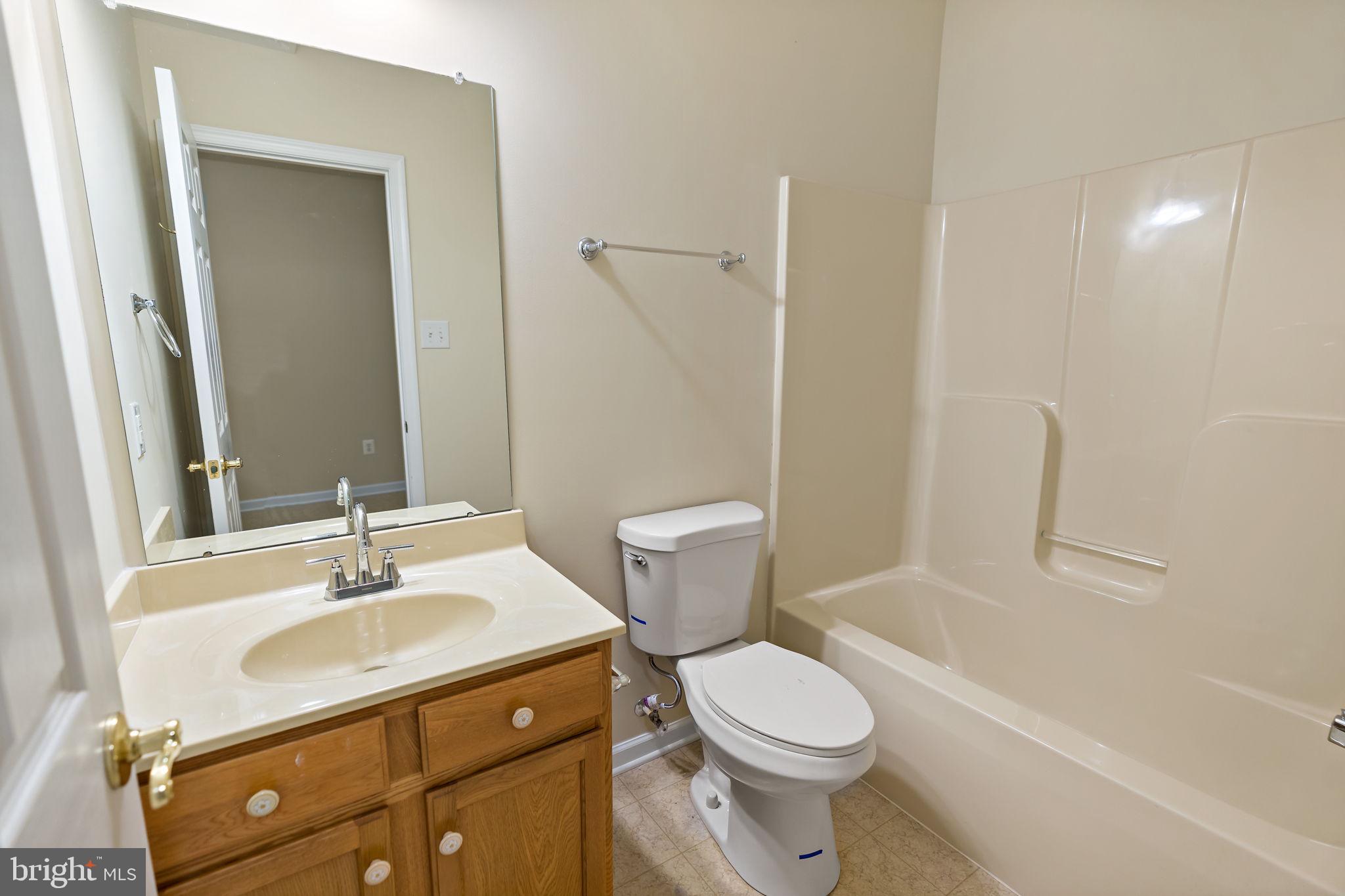 RIVER CREST - Residential