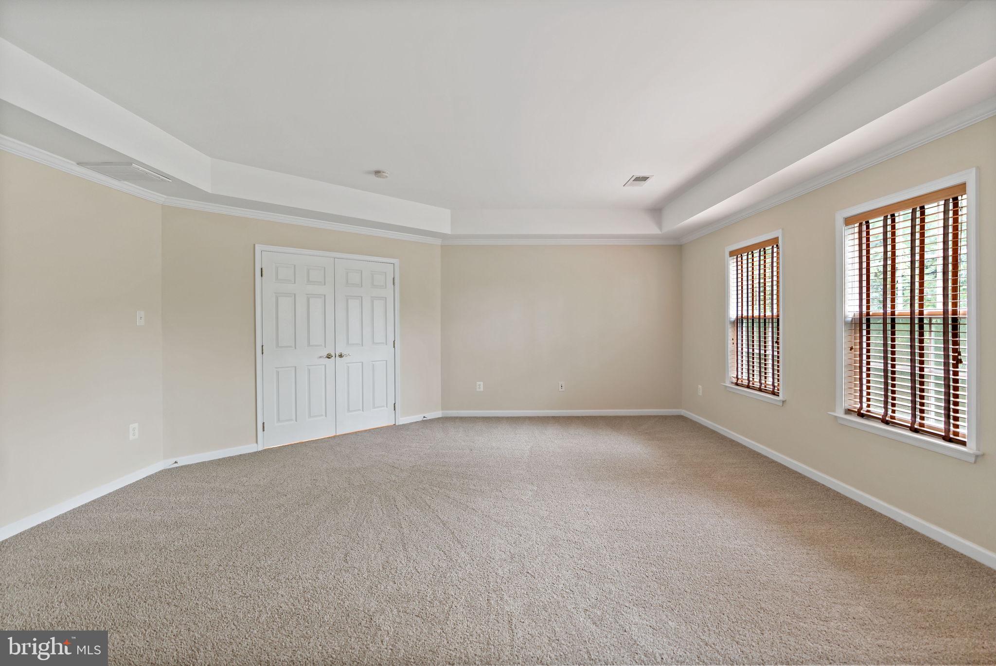 RIVER CREST - Residential