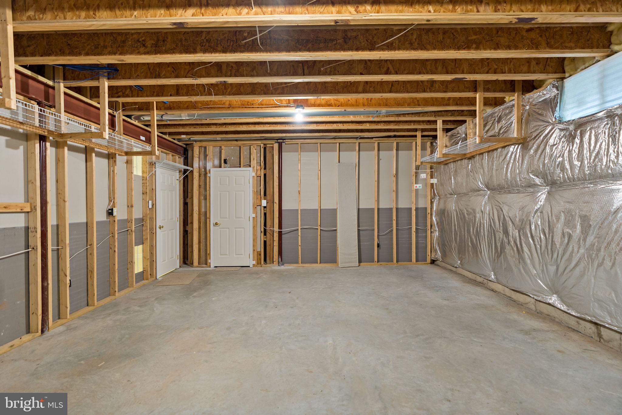 RIVER CREST - Residential