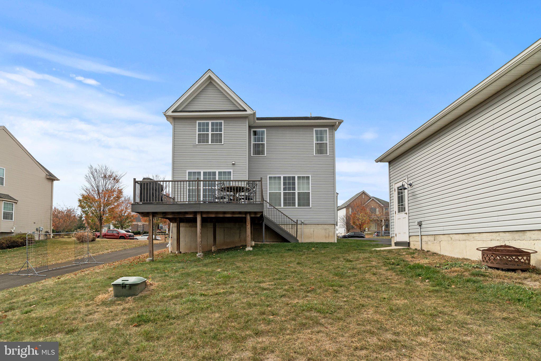 PENNLAND FARM WEST - Residential