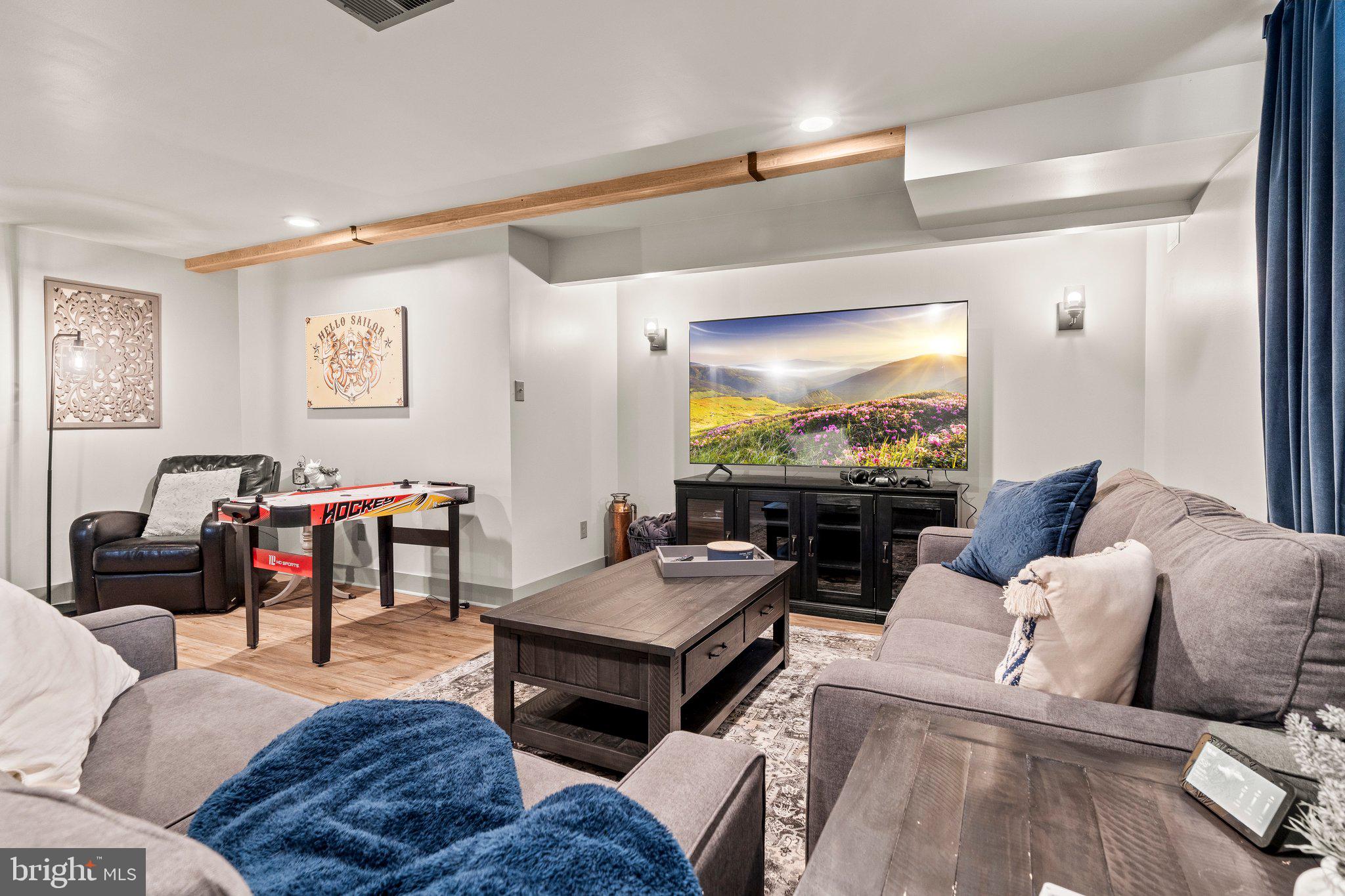 PENNLAND FARM WEST - Residential