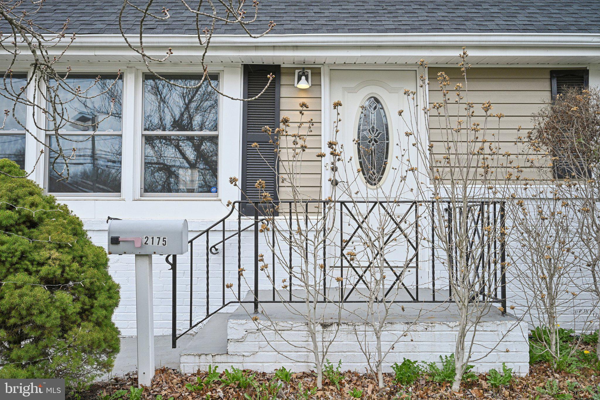 PINE KNOLL - Residential Lease