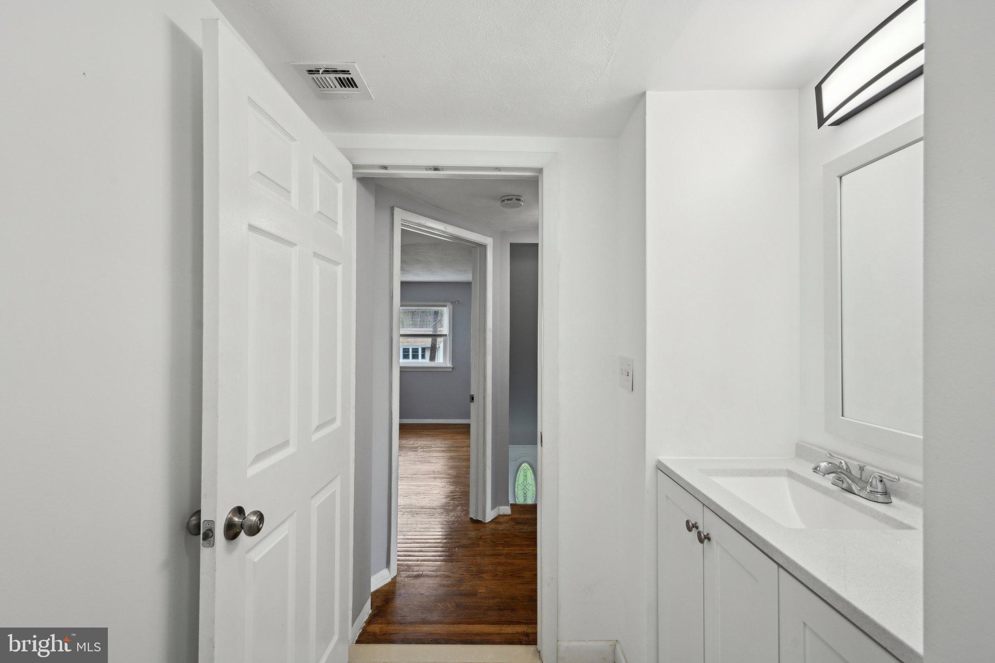 PINE KNOLL - Residential Lease