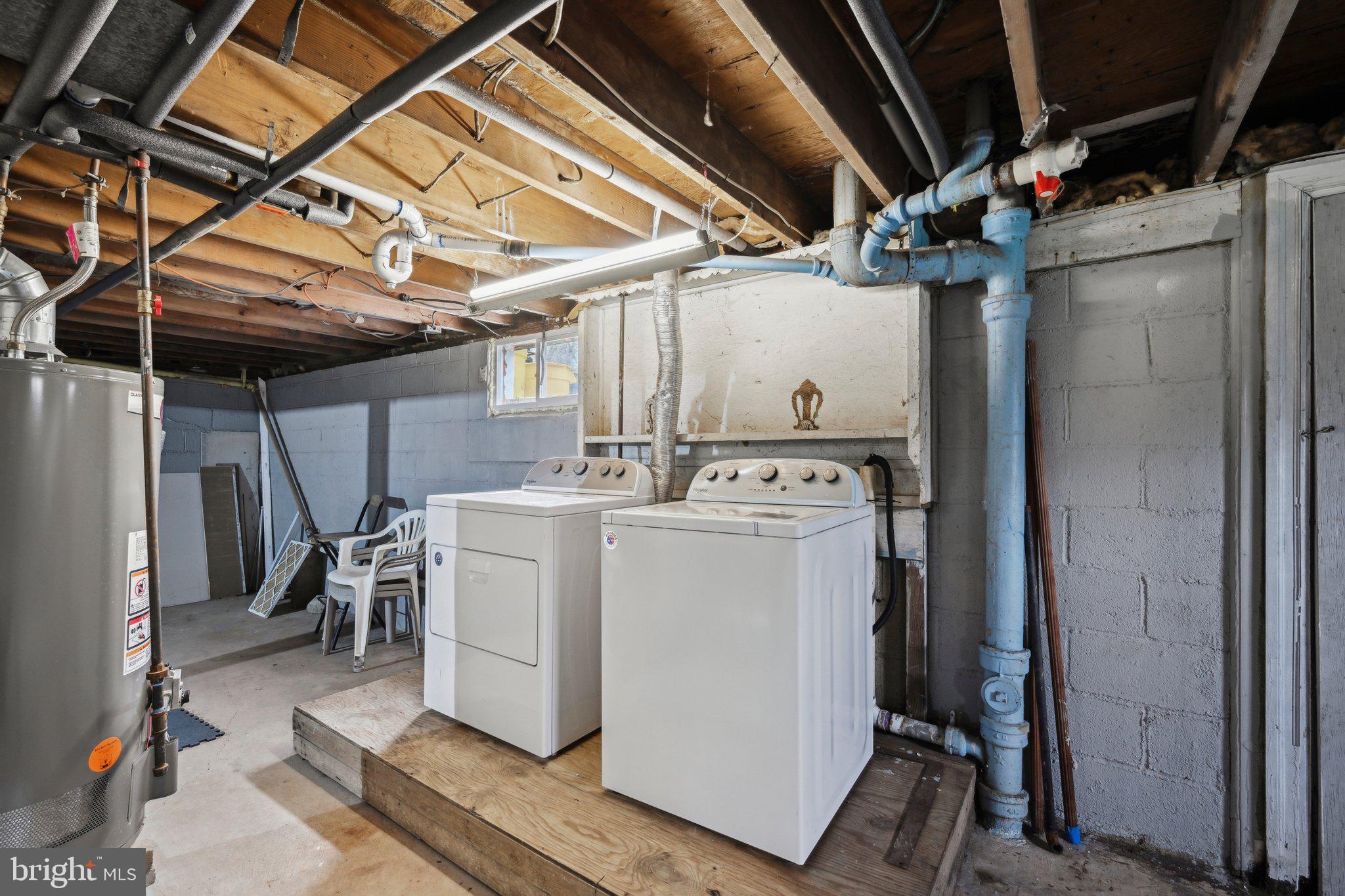 PINE KNOLL - Residential Lease