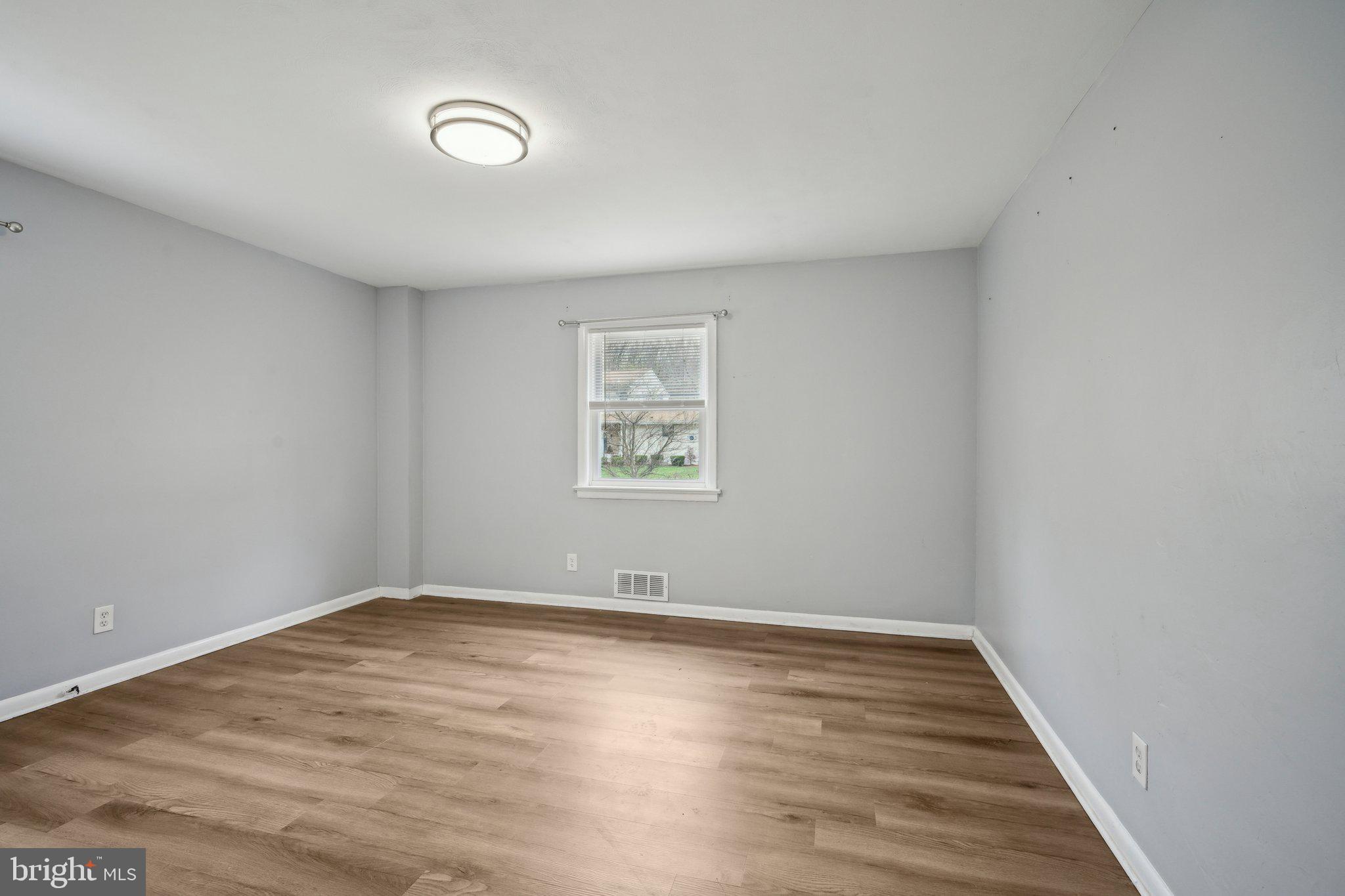 PINE KNOLL - Residential Lease