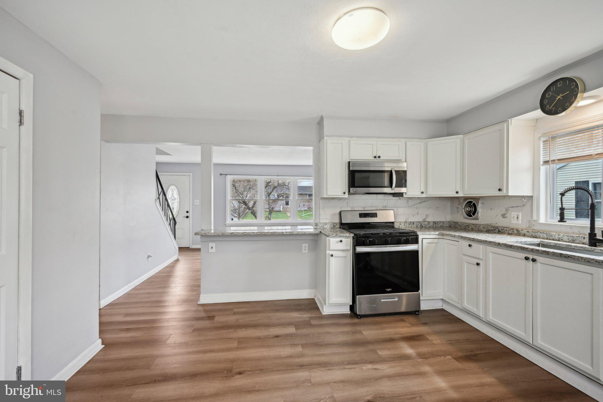 PINE KNOLL - Residential Lease