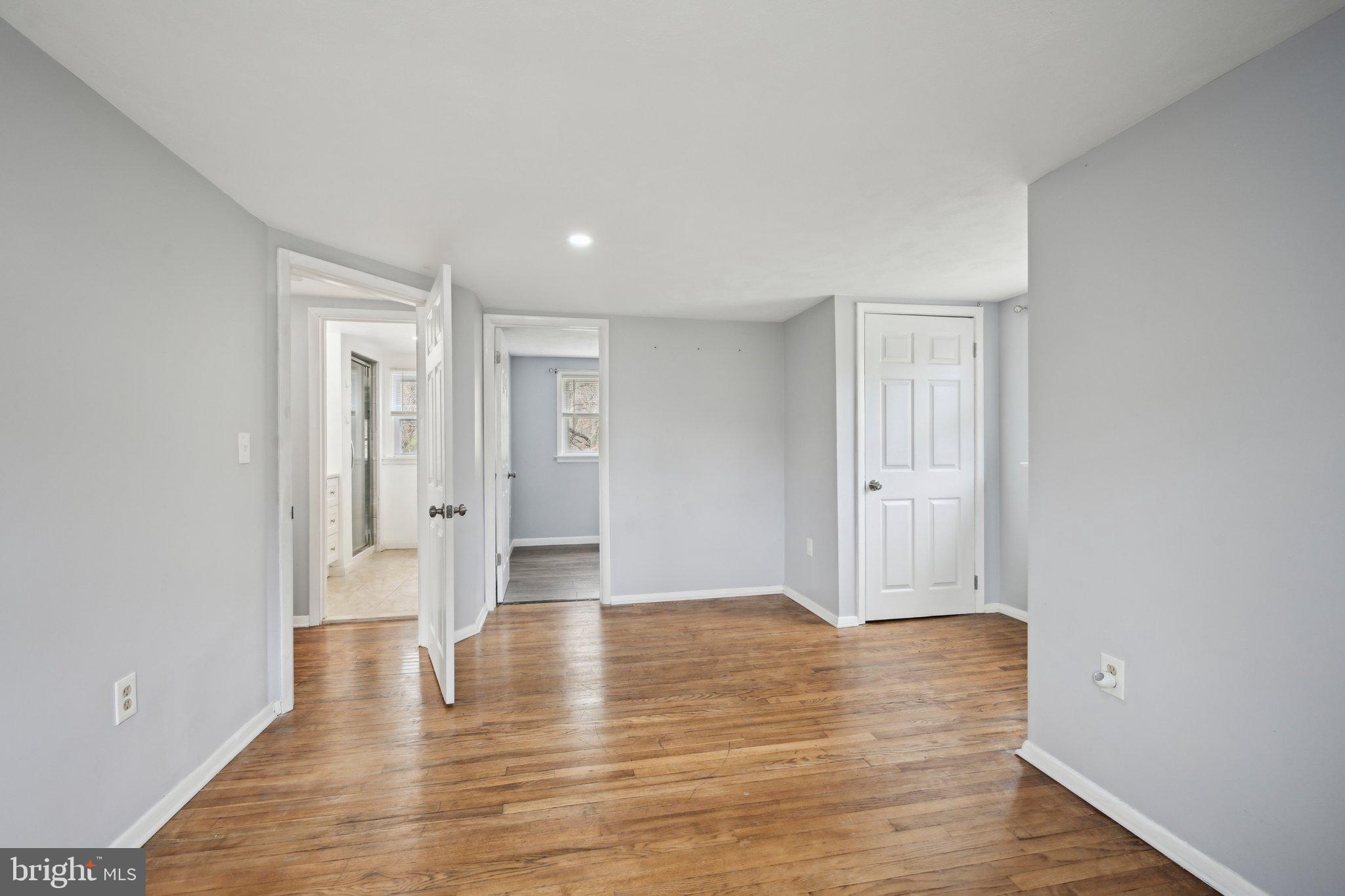 PINE KNOLL - Residential Lease