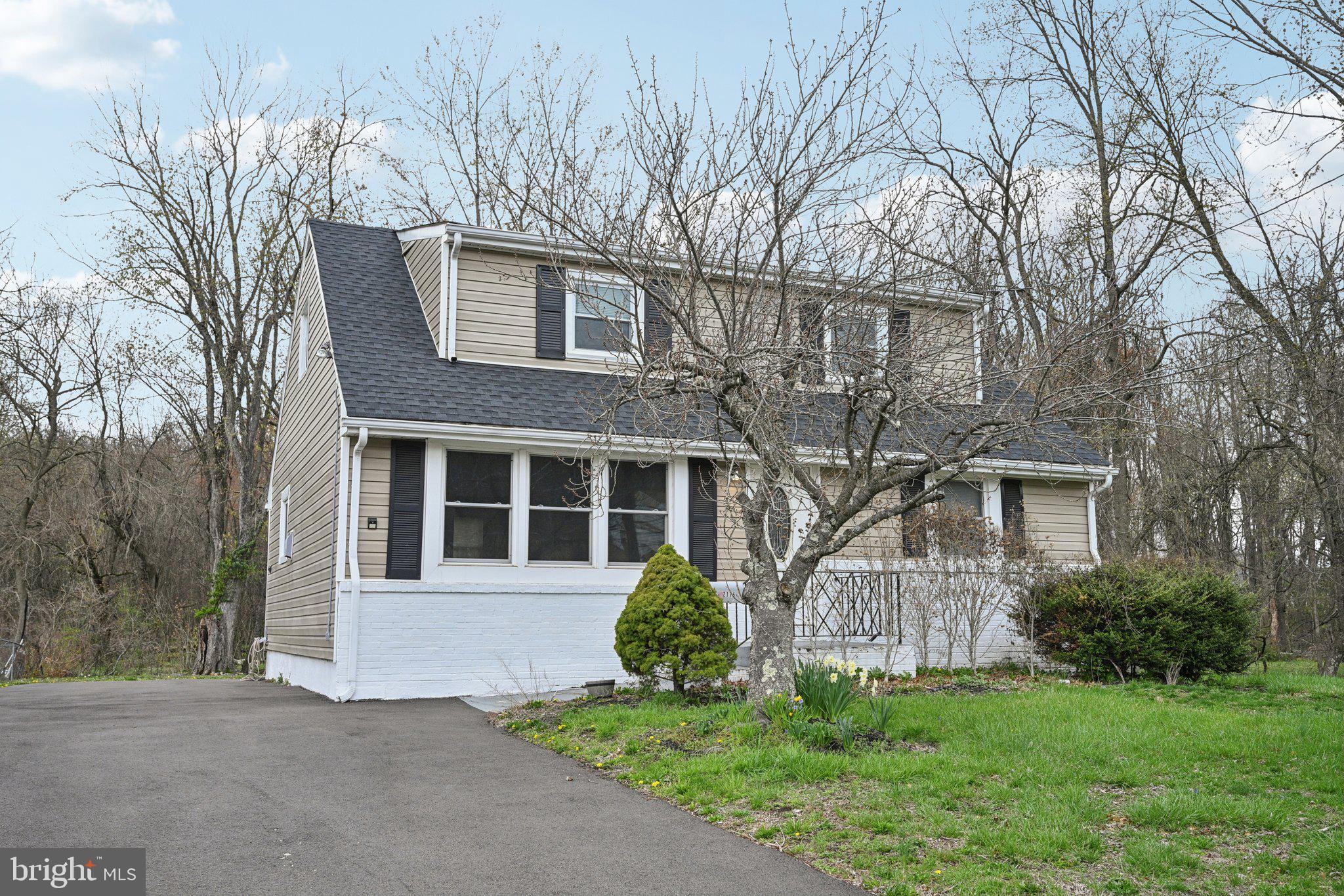 PINE KNOLL - Residential Lease