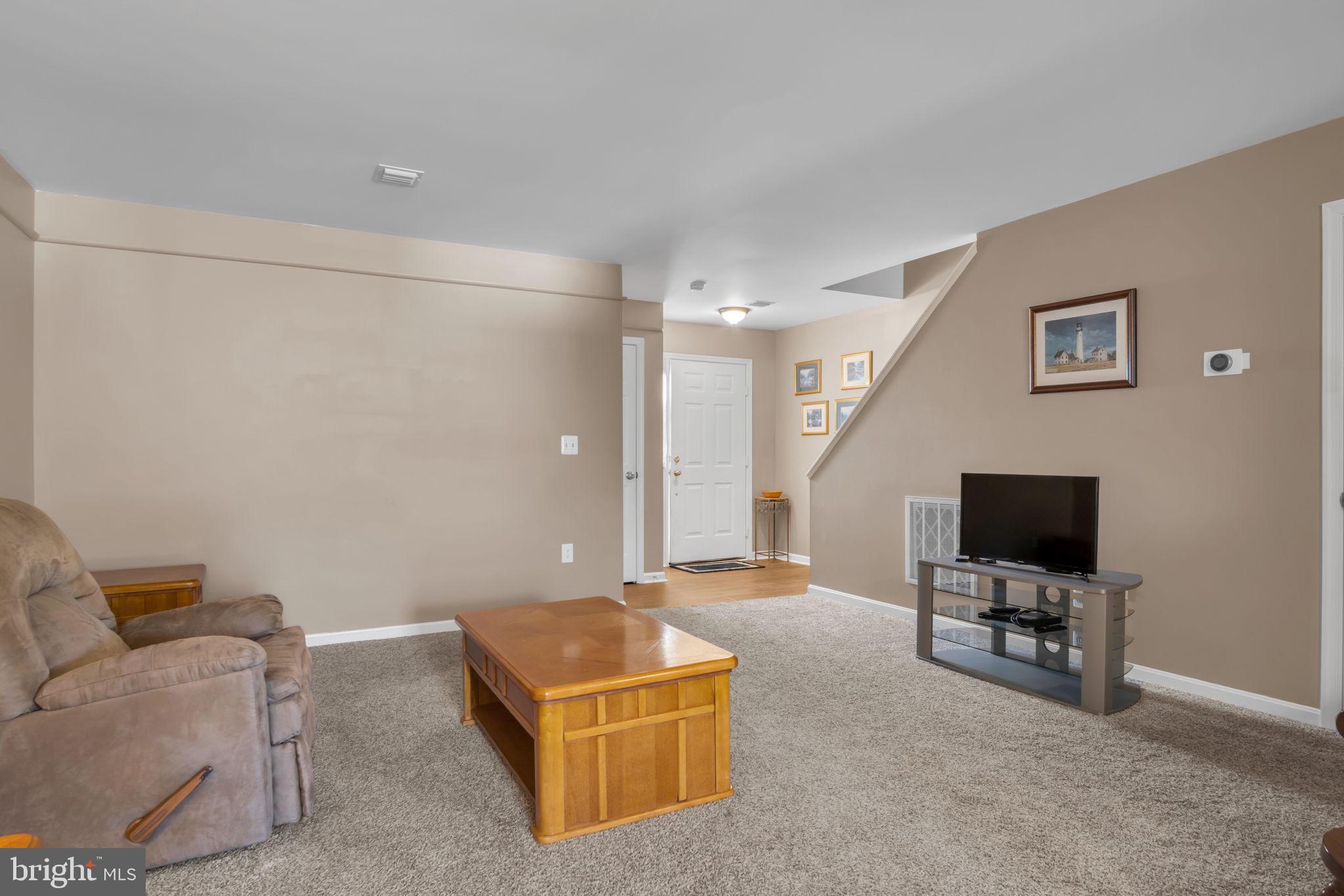 CAPITAL RIDGE - Residential