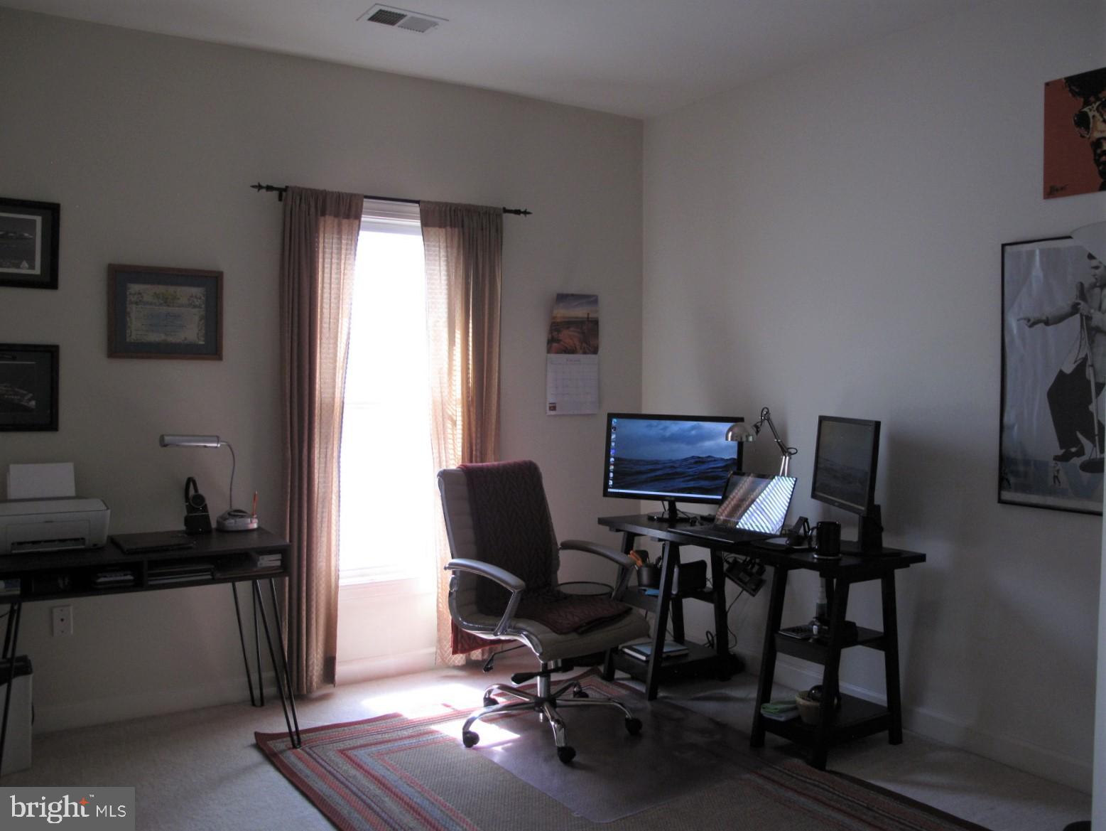 KINGSVIEW VILLAGE - Residential Lease