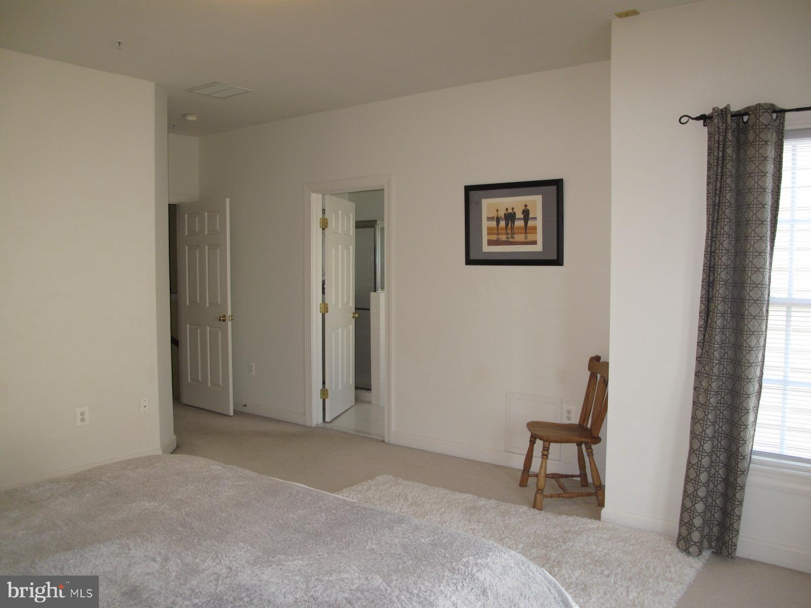 KINGSVIEW VILLAGE - Residential Lease