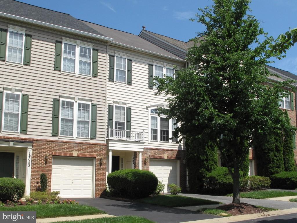 KINGSVIEW VILLAGE - Residential Lease