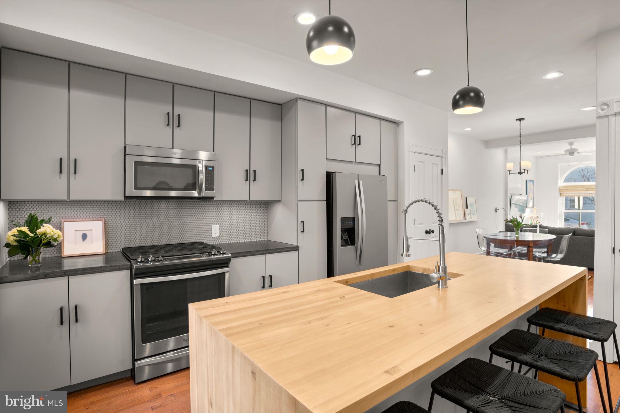STATION EAST - Residential