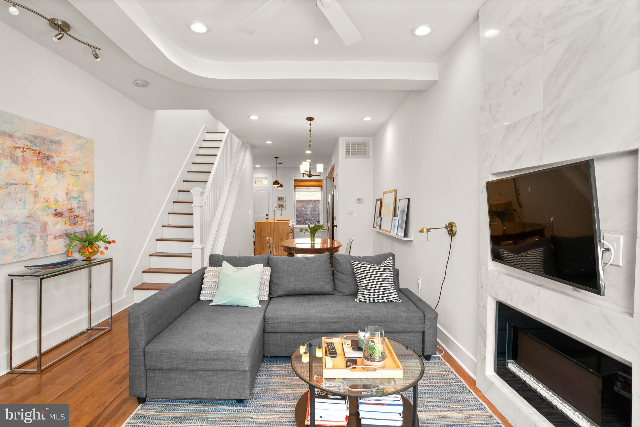 STATION EAST - Residential