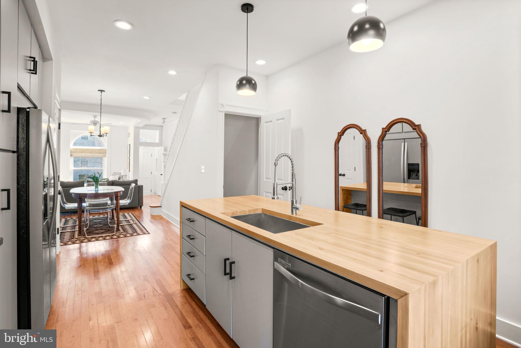 STATION EAST - Residential