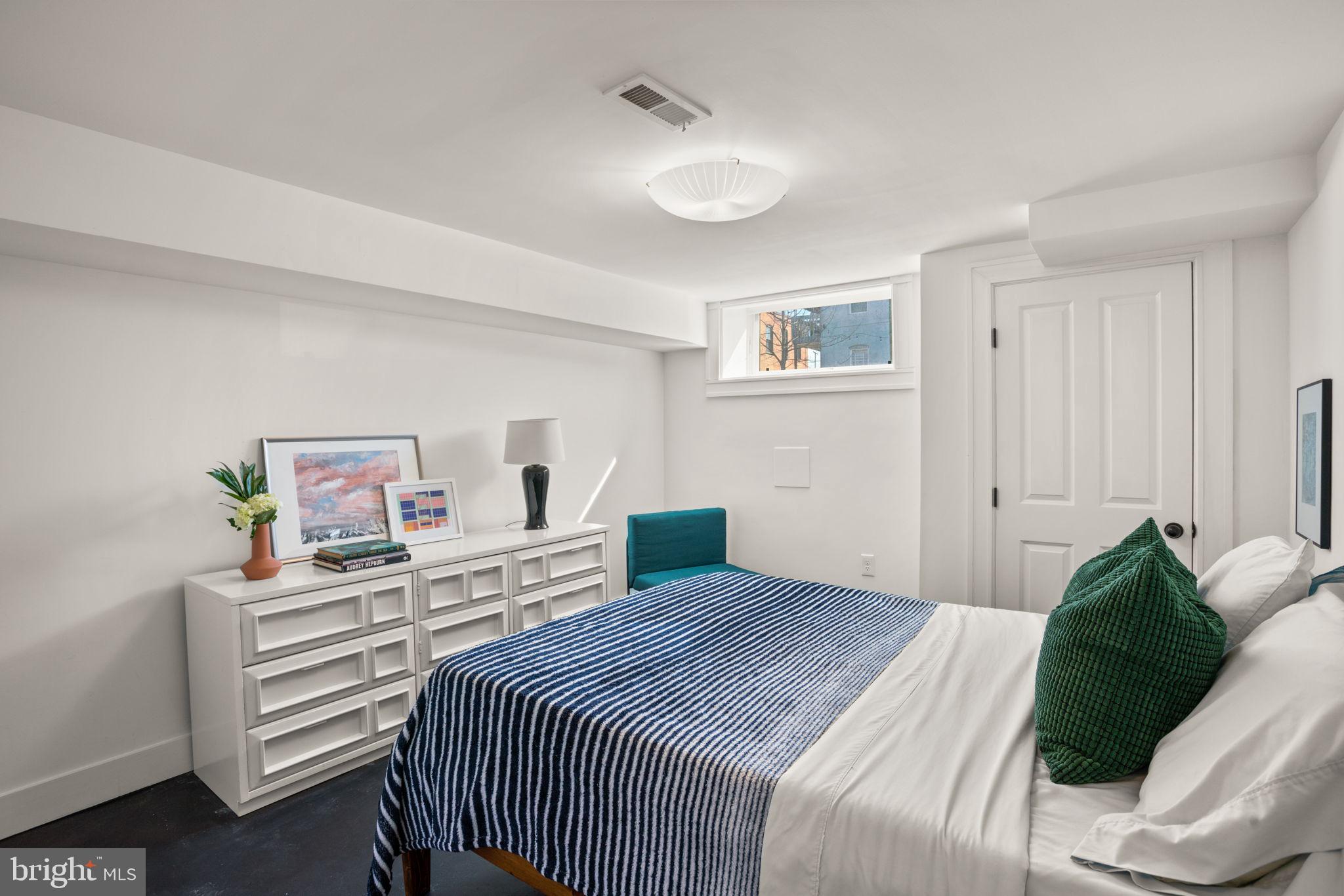 STATION EAST - Residential