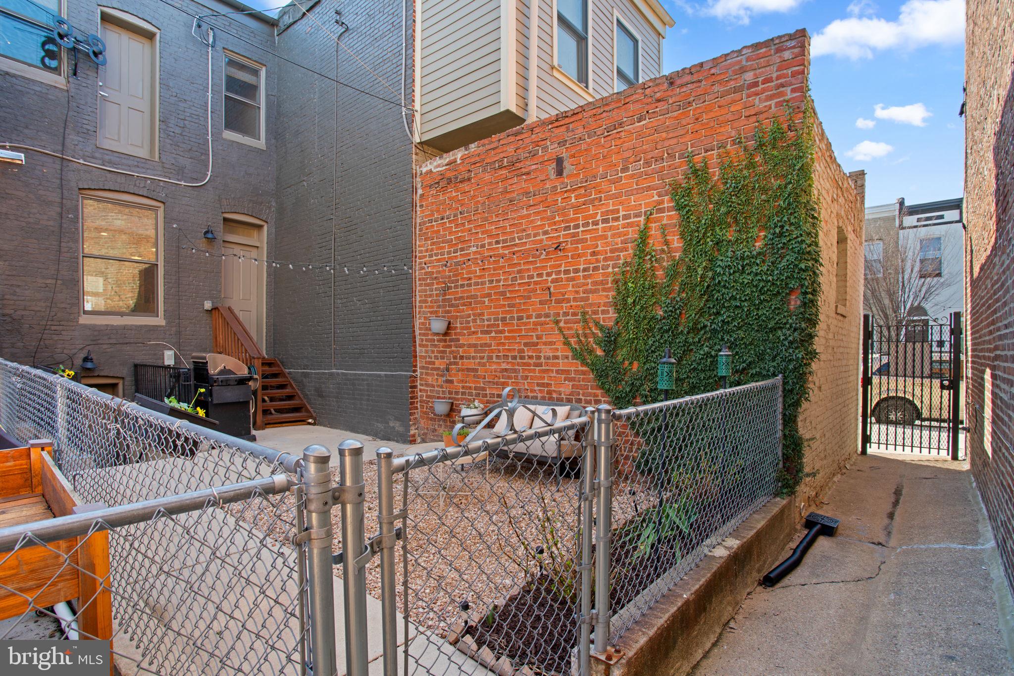 STATION EAST - Residential