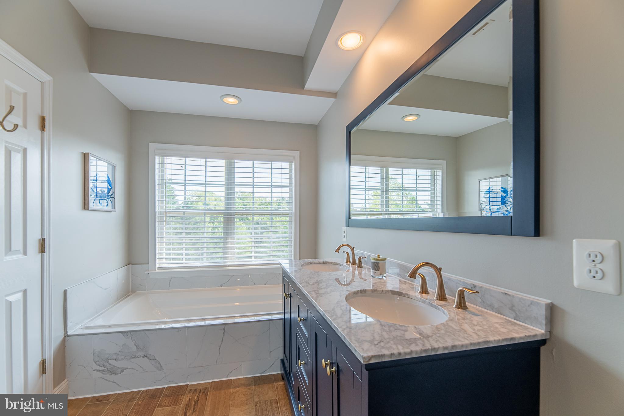 EDWARDS LANDING - Residential