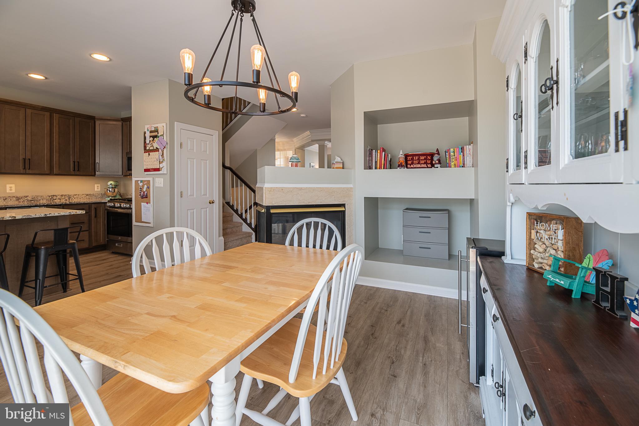 EDWARDS LANDING - Residential