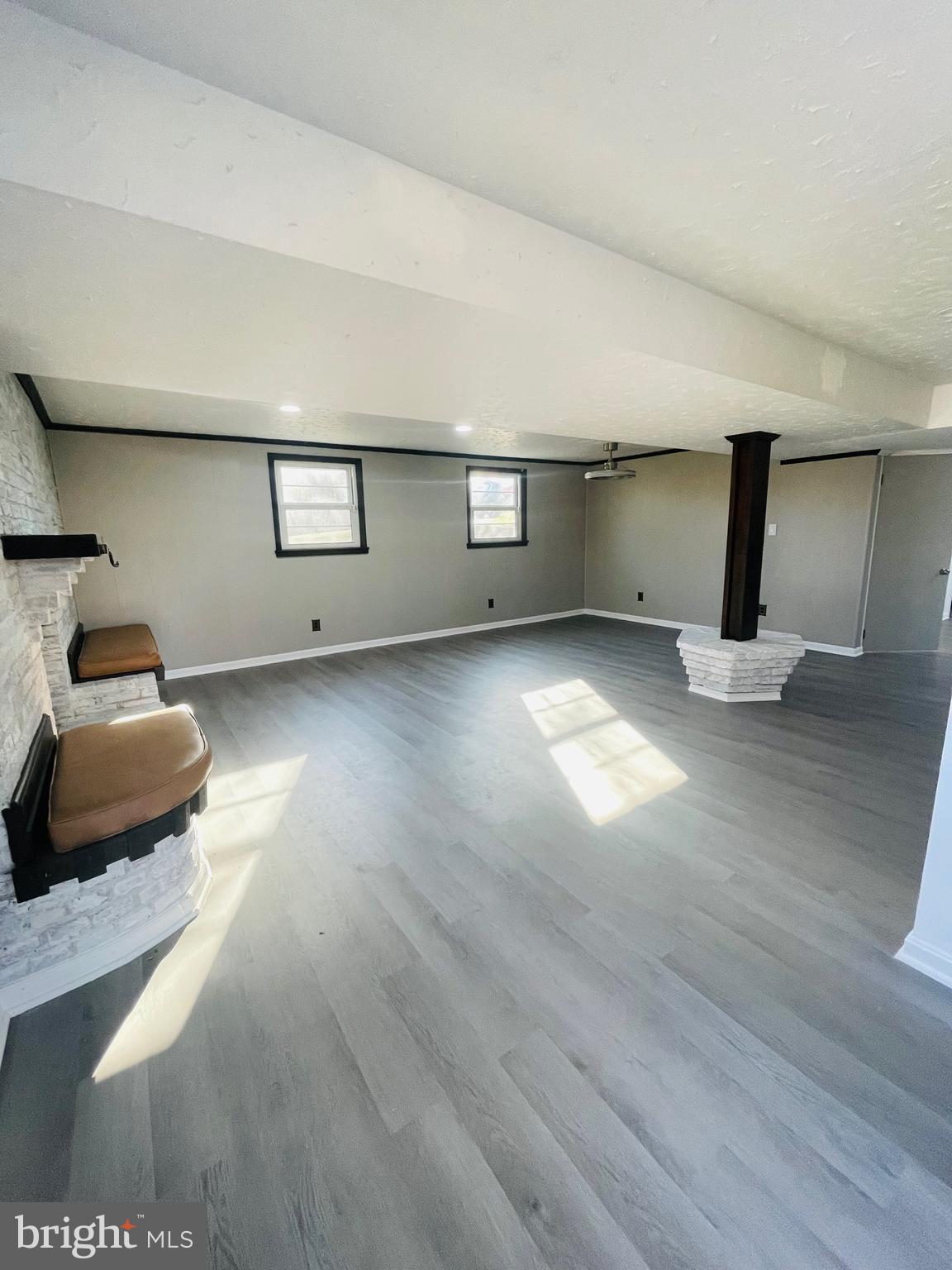 BARNESVILLE OUTSIDE - Residential