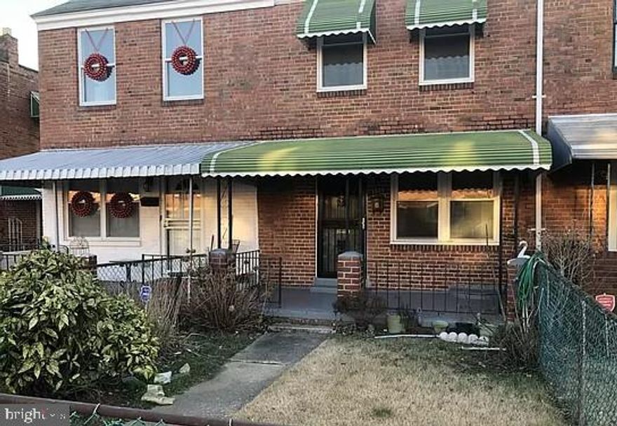 ***AN INVESTORS DREAM***Located in historic Cherry Hill community of Middle Branch Park and just steps away from the Sagamore Rye Distillery and the Port Covington/Under Armor Development project. This is a perfect opportunity to buy, hold and watch the property value increase! NEW ROOF, NEW HVAC, NEW WINDOWS, NEW WATER HEATER. Contact me today!