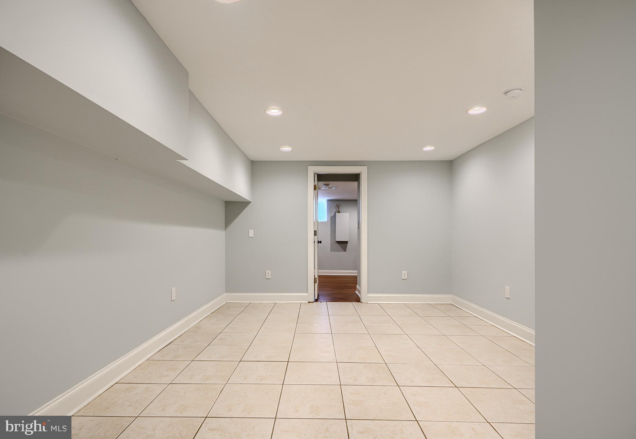 HAMPDEN HISTORIC DISTRICT - Residential