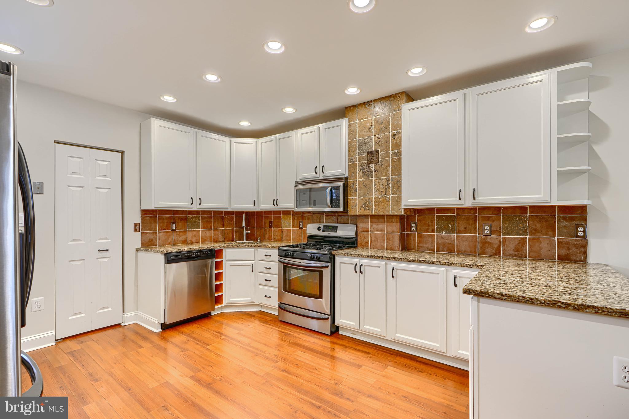 HAMPDEN HISTORIC DISTRICT - Residential