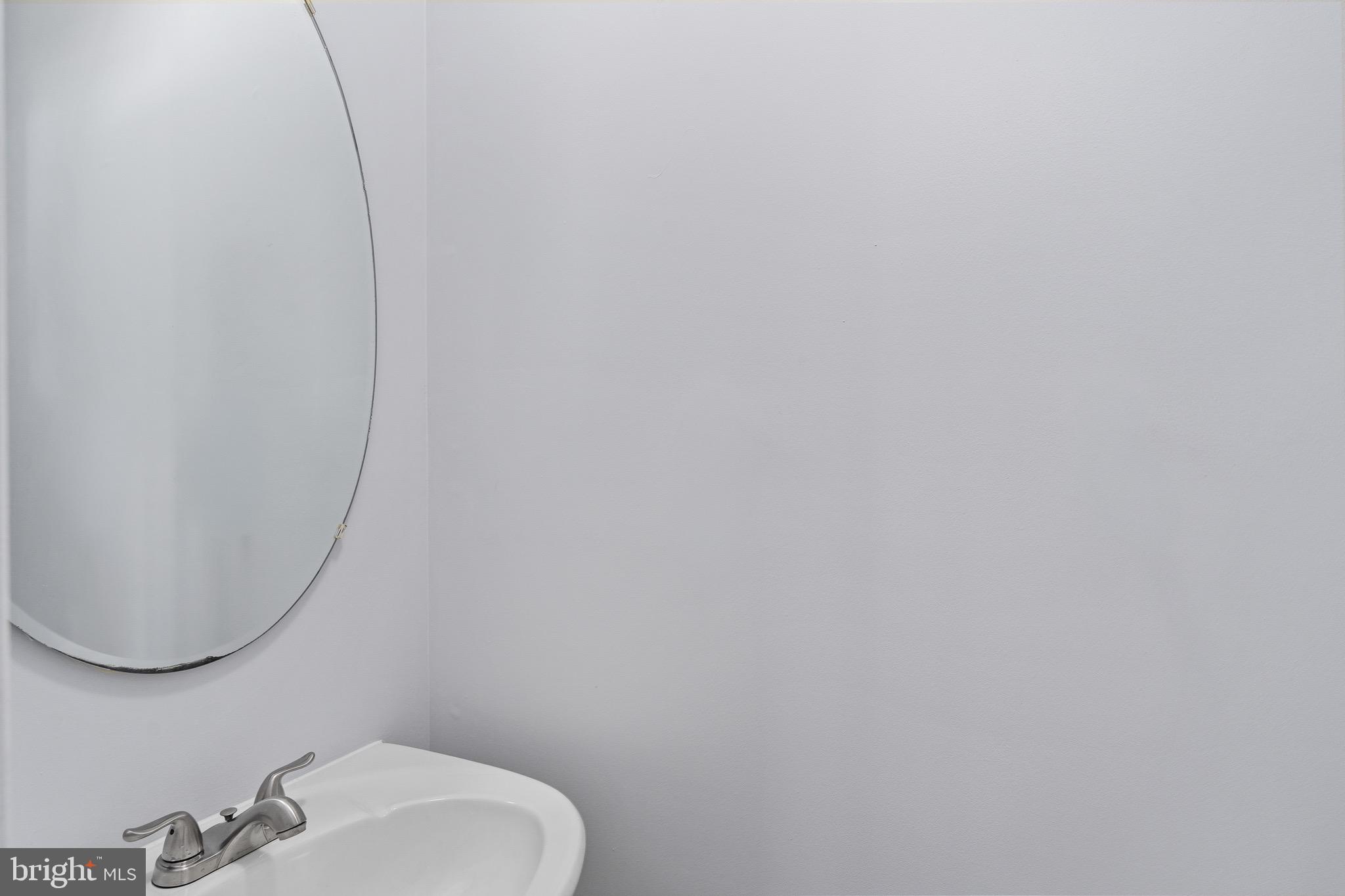 KINGS CREST AT SALEM STATION - Residential