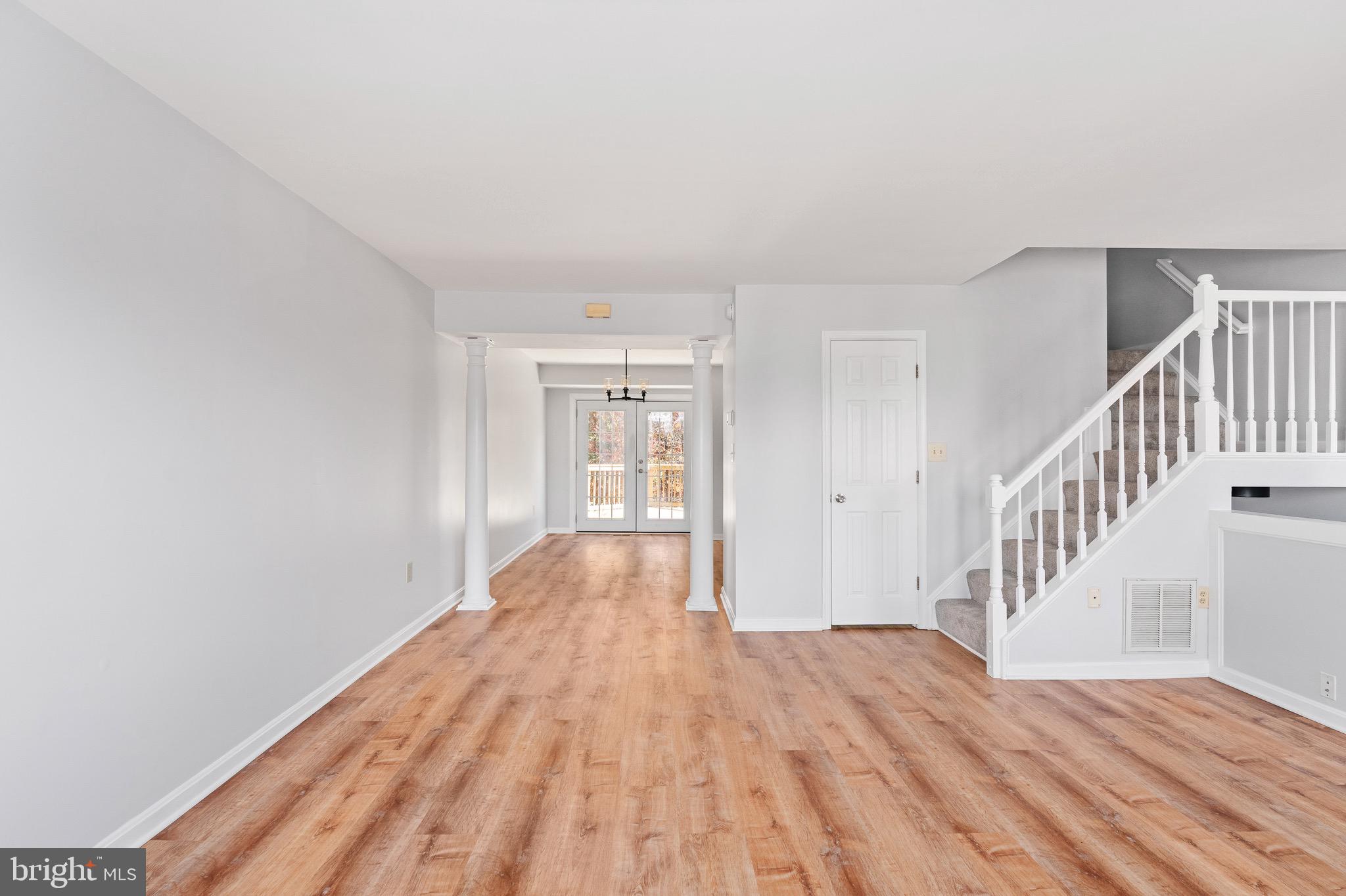 KINGS CREST AT SALEM STATION - Residential