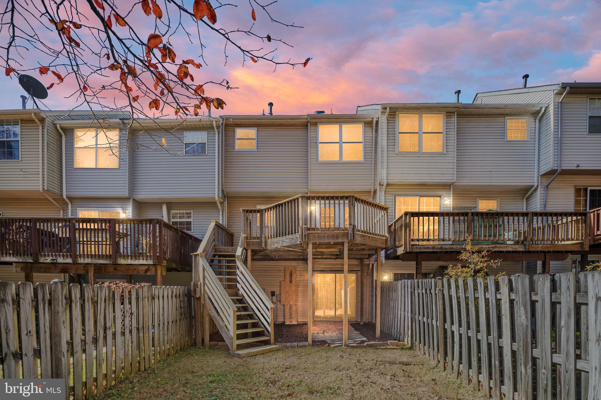 11209 KINGS CREST COURT