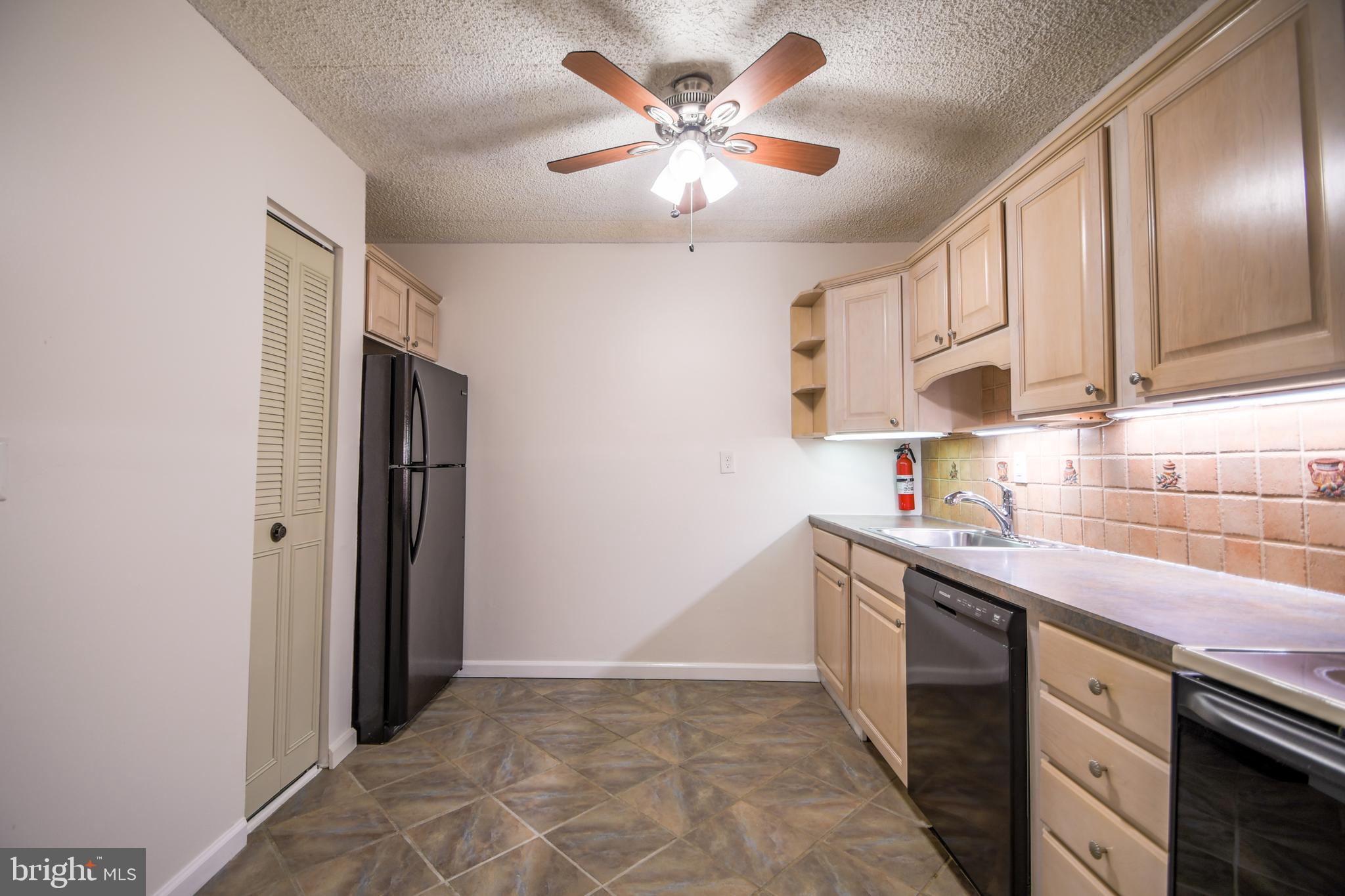 HAVERFORD HILL - Residential