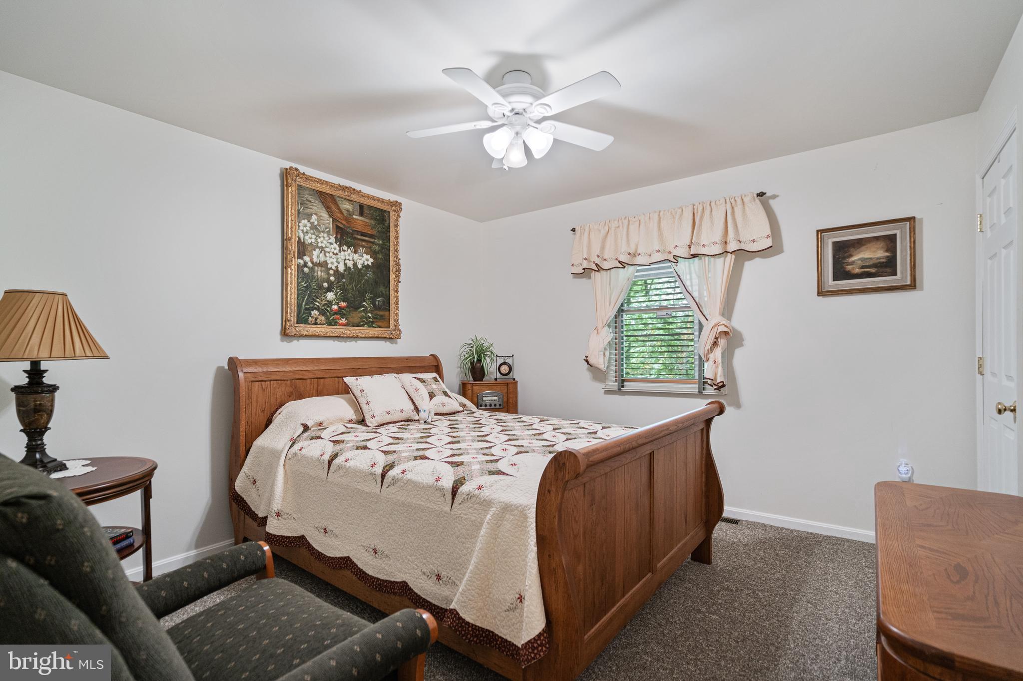 ROUSE MOUNTAIN - Residential