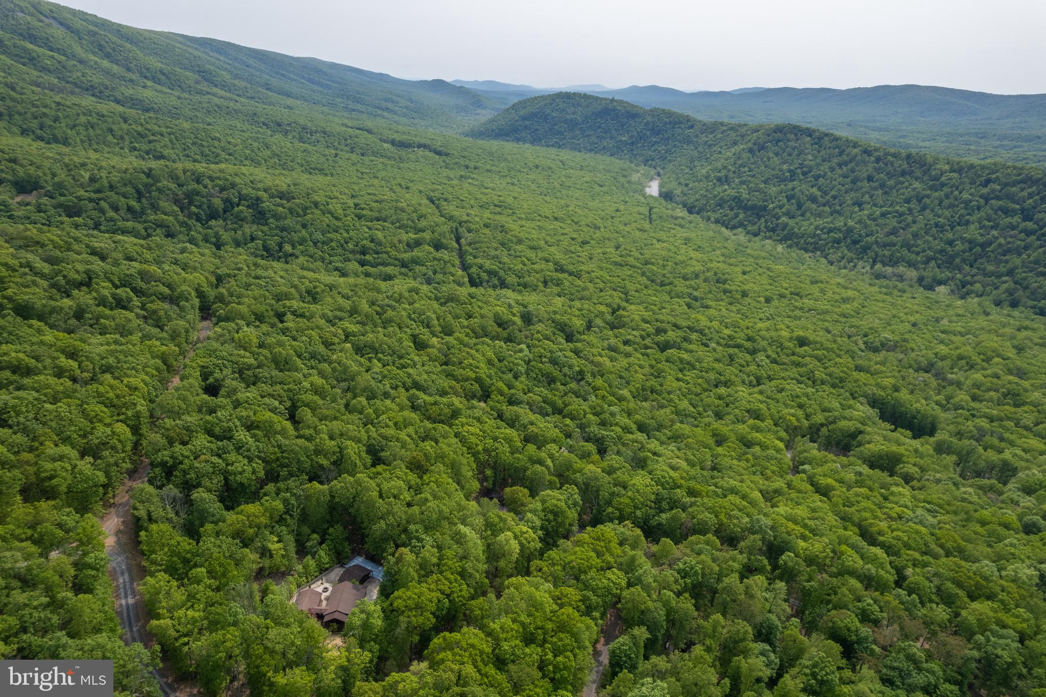 ROUSE MOUNTAIN - Residential