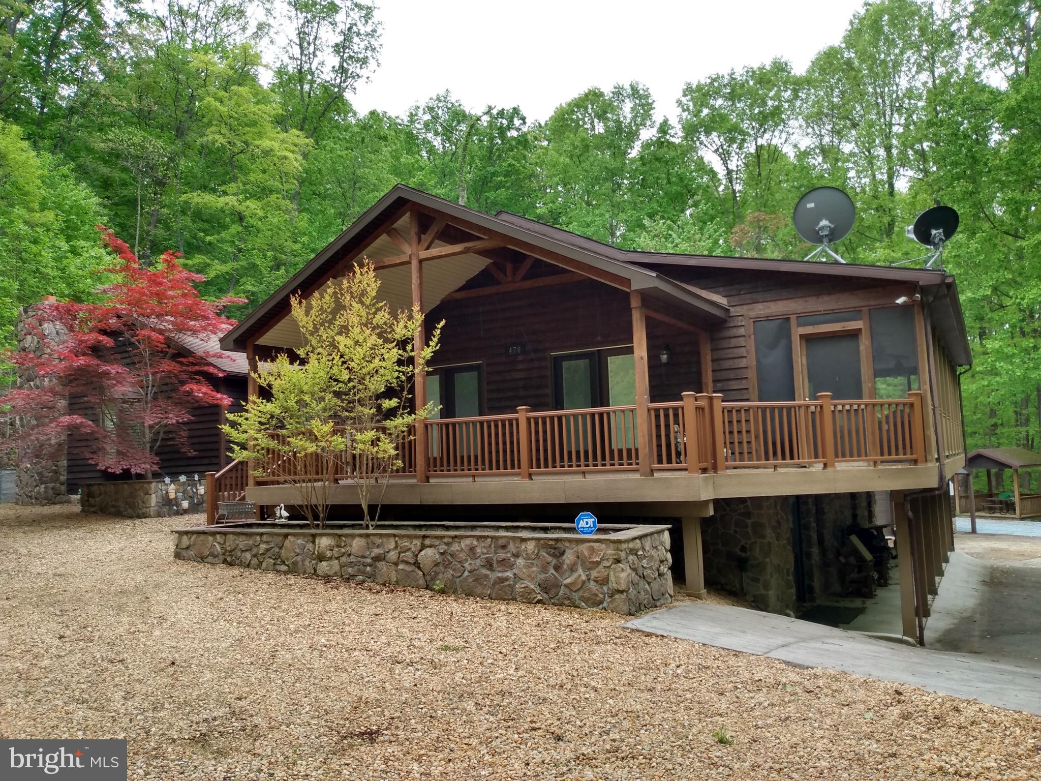 ROUSE MOUNTAIN - Residential