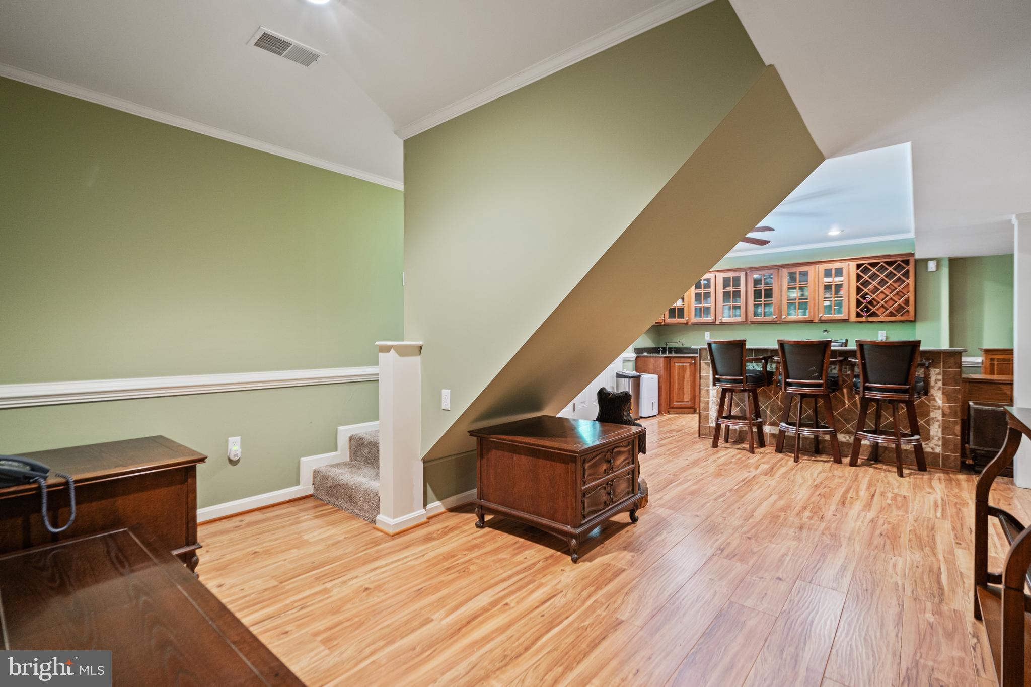 ROUSE MOUNTAIN - Residential