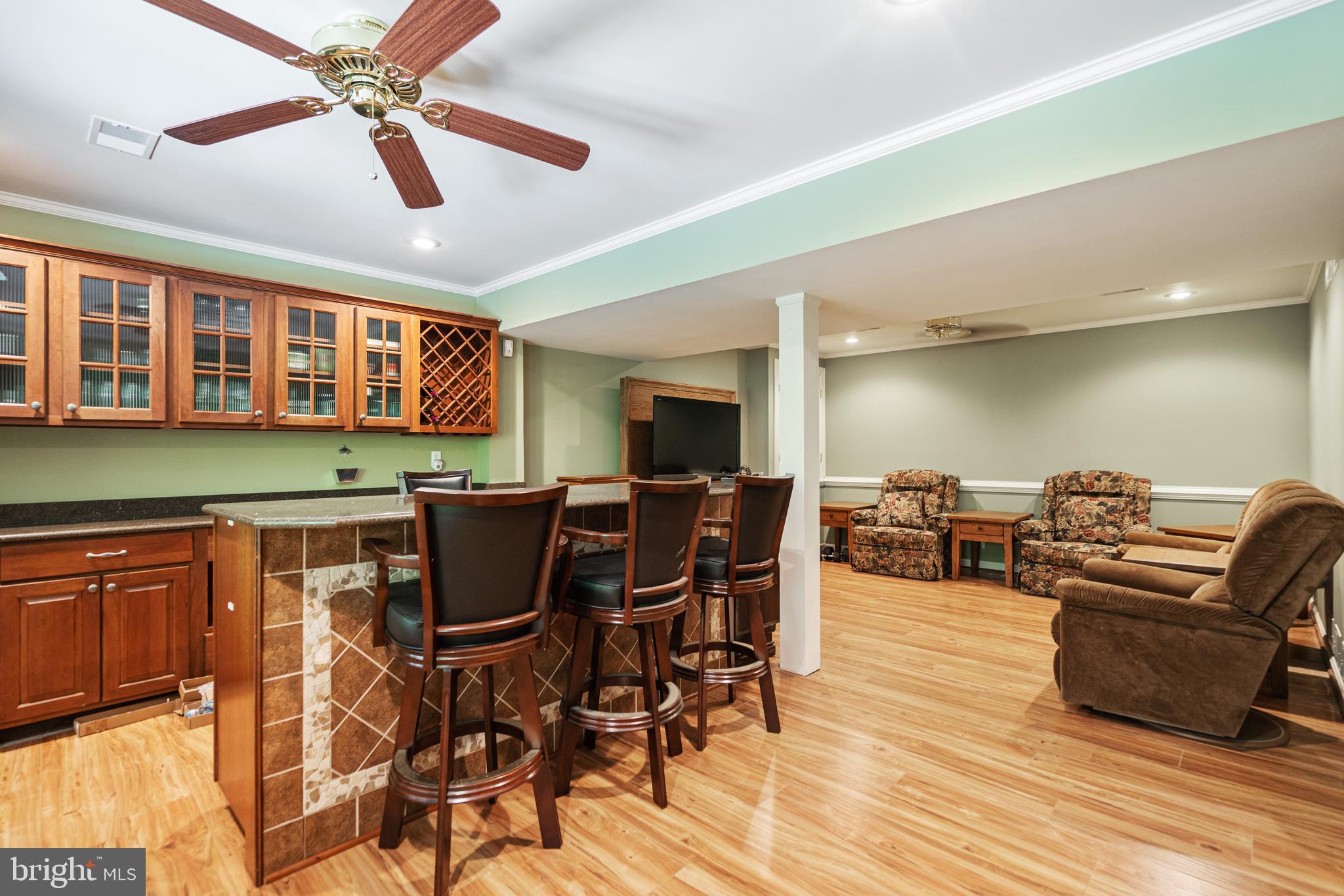 ROUSE MOUNTAIN - Residential