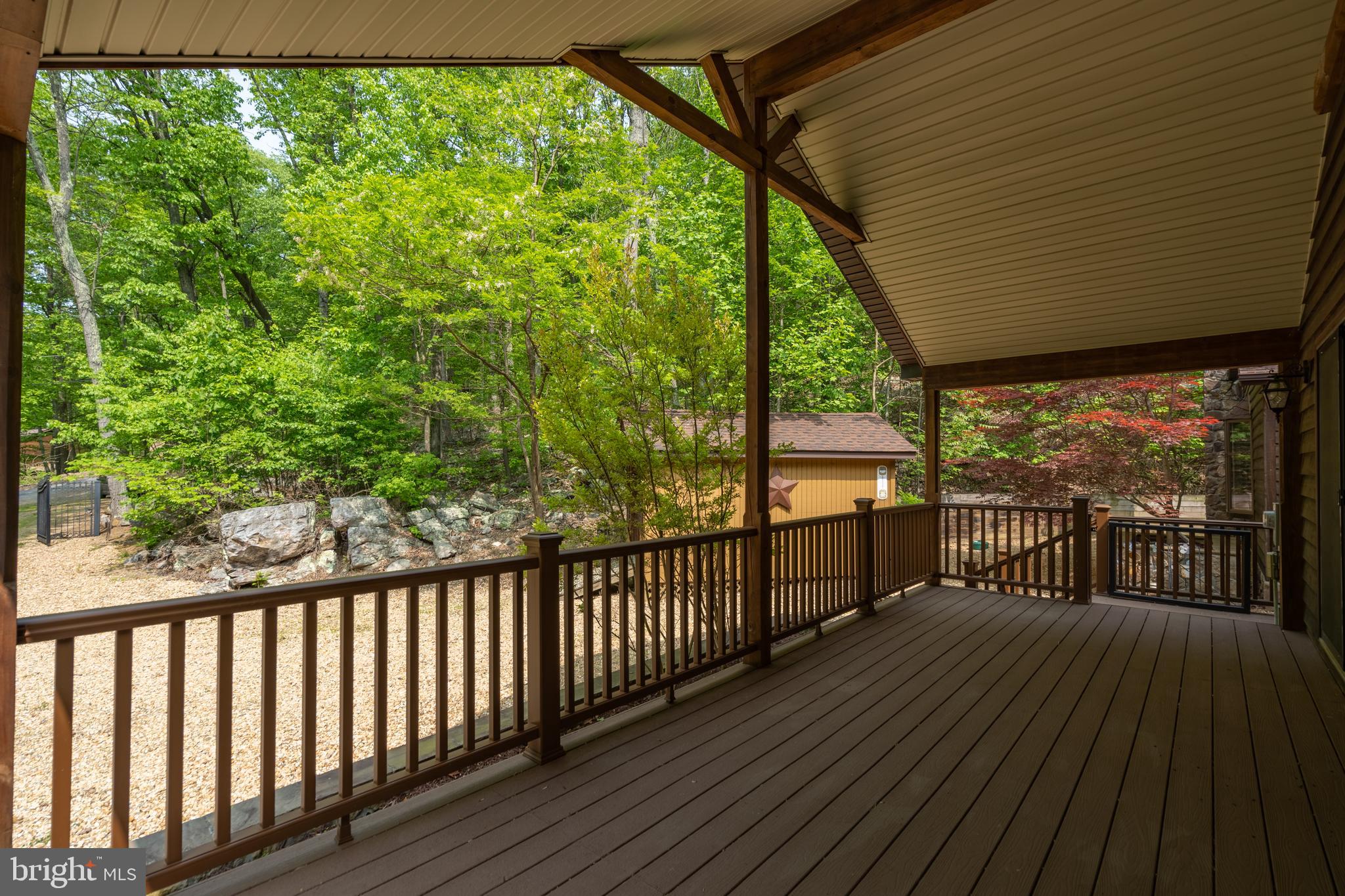 ROUSE MOUNTAIN - Residential