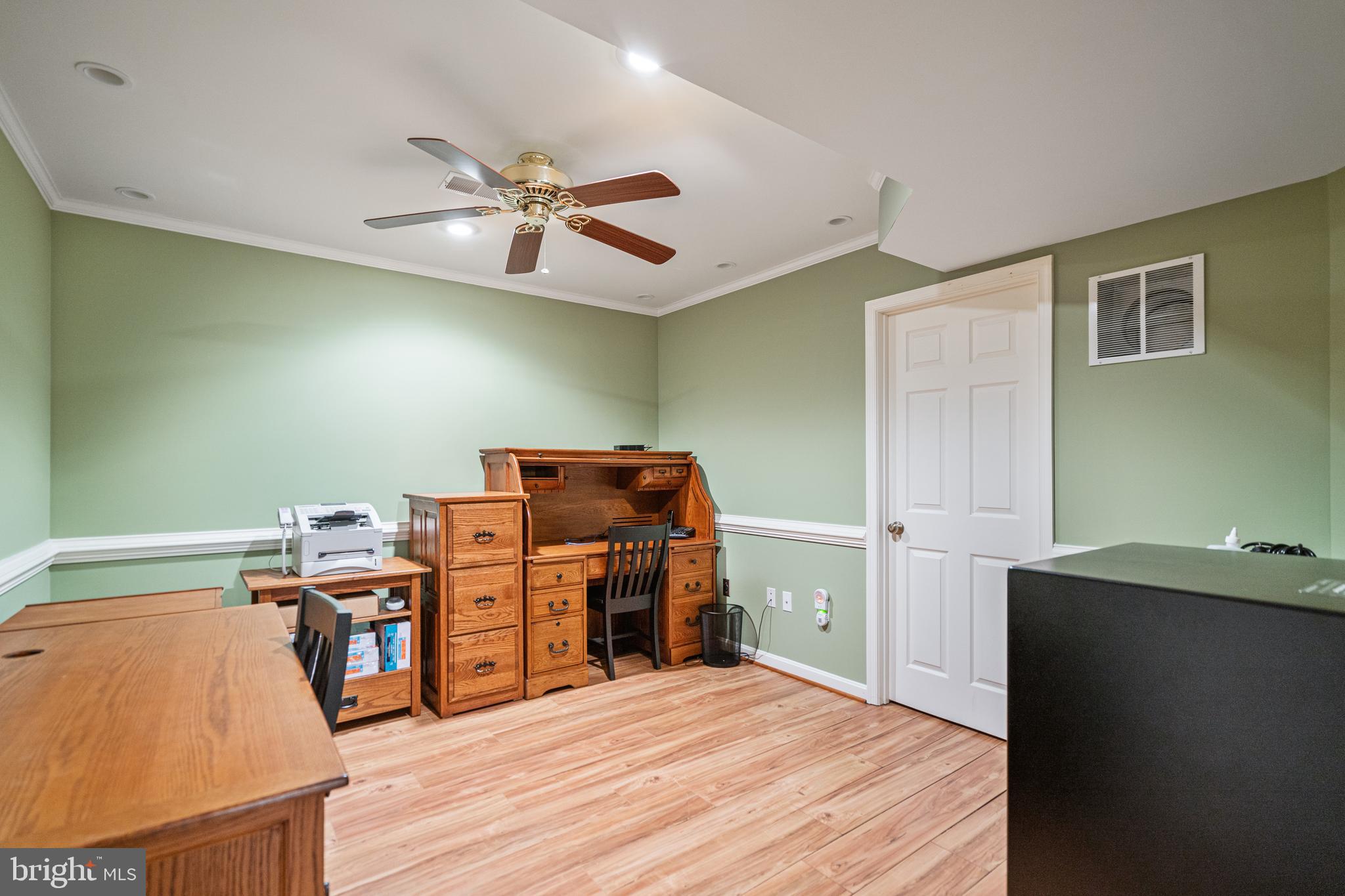 ROUSE MOUNTAIN - Residential