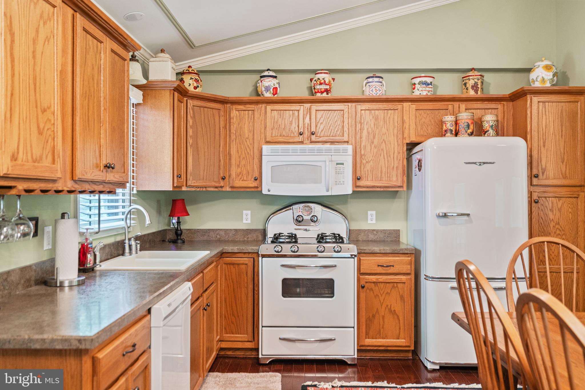 ROUSE MOUNTAIN - Residential