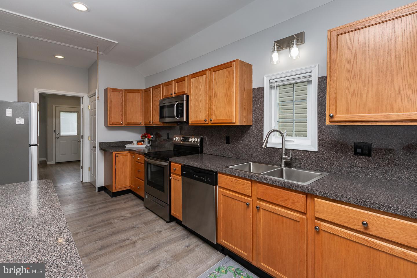 LENNOX PARK MHP - Residential